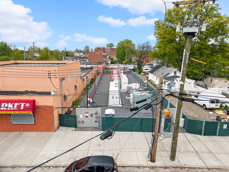 More Photos Of 1927 Gildersleeve Ave, Bronx Land For Sale