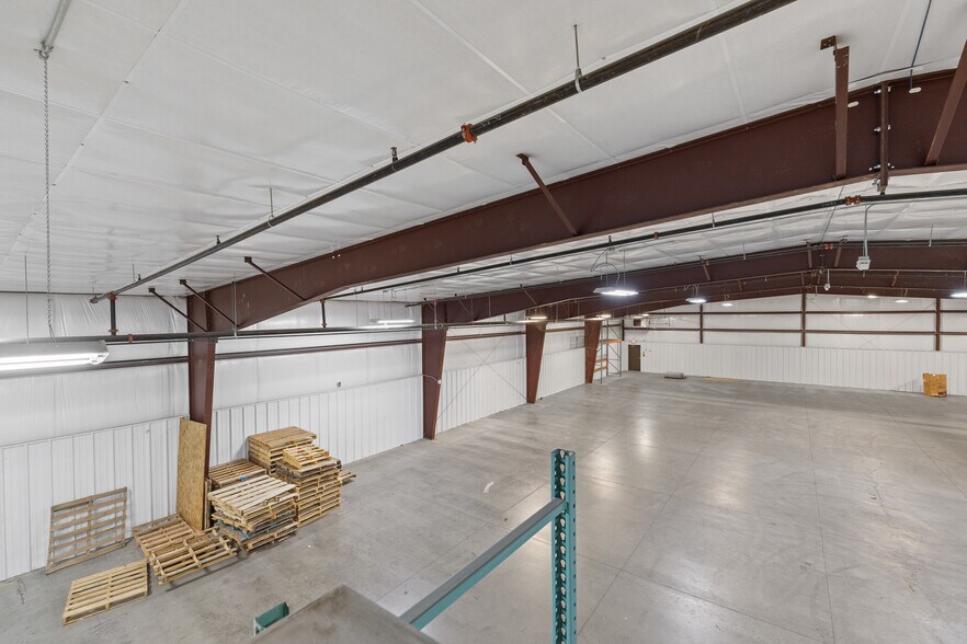 More Photos Of 2319 N Plaza Dr, Rapid City Warehouse For Lease