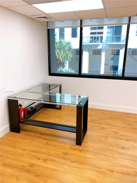More Photos Of 1110 Brickell Ave, Miami Office For Lease