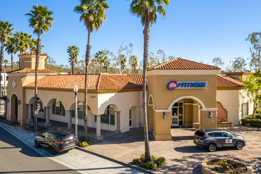 Primary Photo Of 22331 El Paseo, Rancho Santa Margarita Health Club For Lease