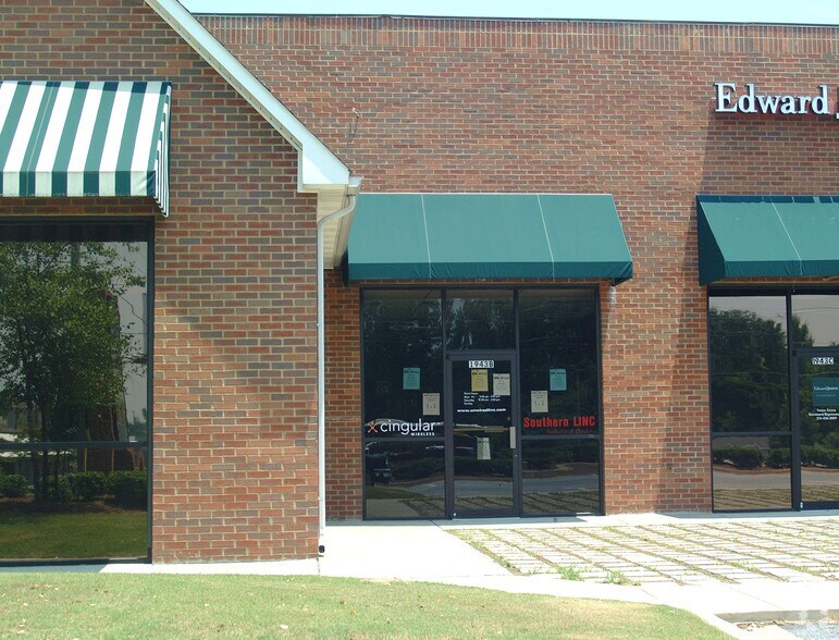 More Photos Of 1943 S College St, Auburn Loft Creative Space For Lease