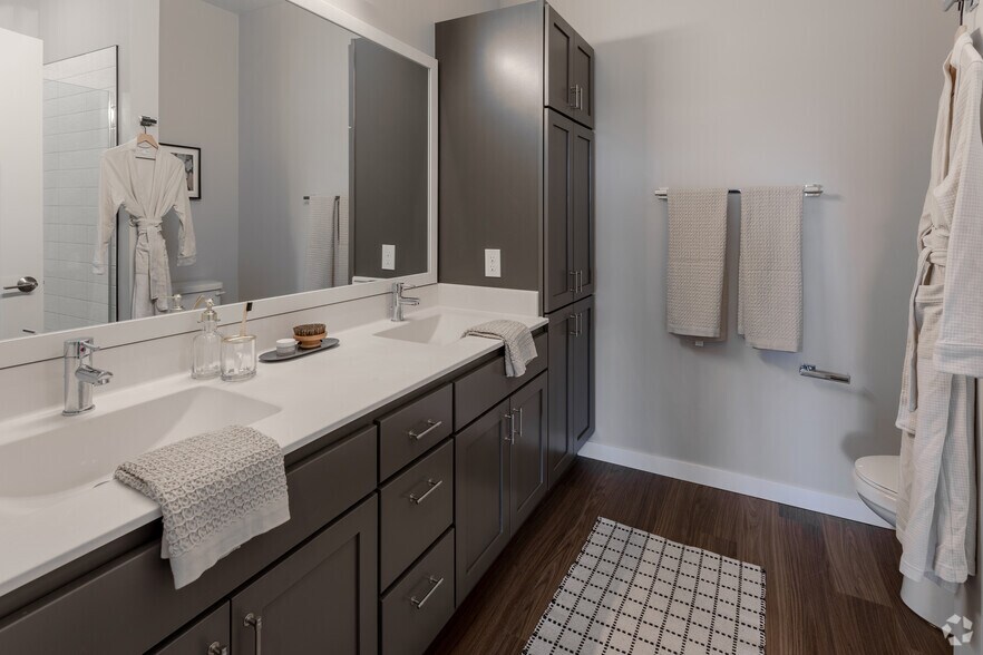 More Photos Of 8594 Excelsior Blvd, Hopkins Apartments For Lease