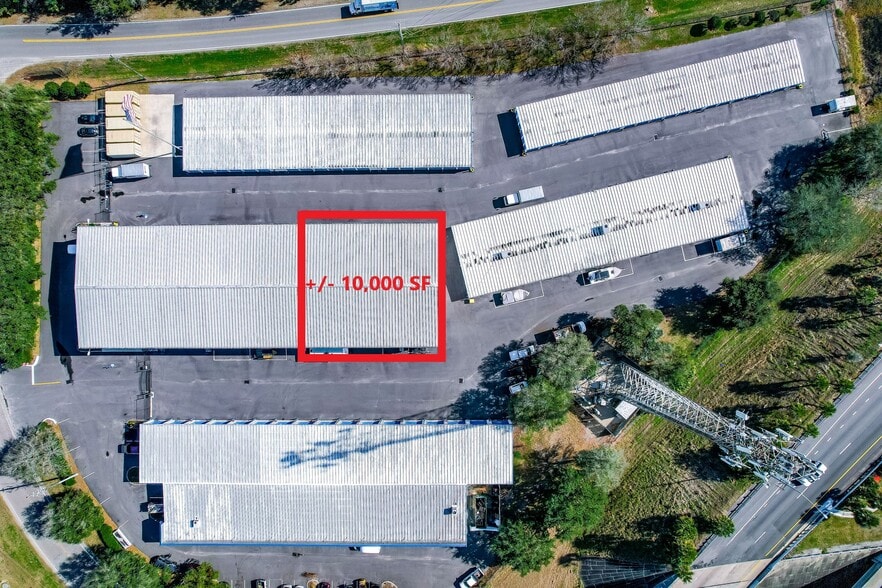 More Photos Of 10416 New Berlin Rd, Jacksonville Warehouse For Lease