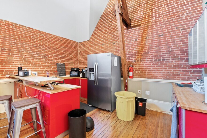 More Photos Of 3355 Keswick Rd, Baltimore Loft Creative Space For Sale
