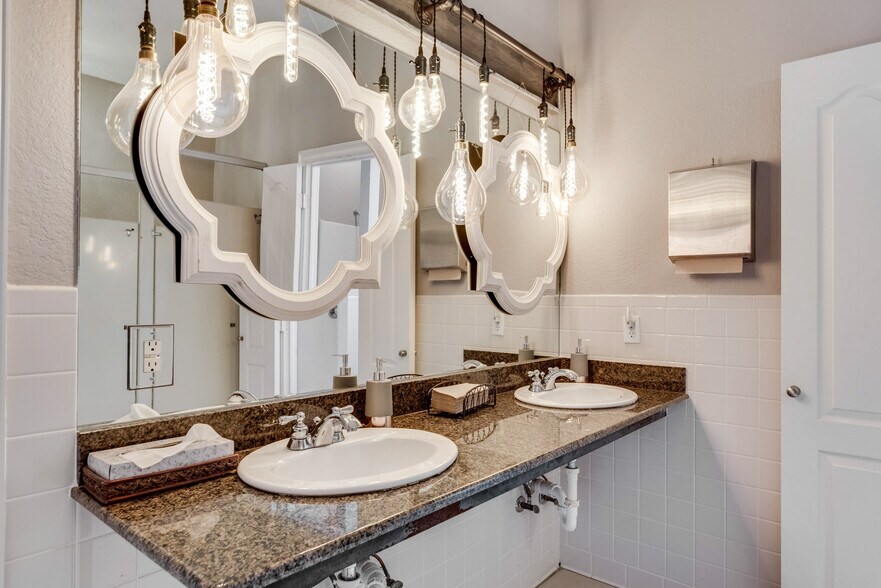 More Photos Of 955 Jack Eastham, Avalon Land For Sale