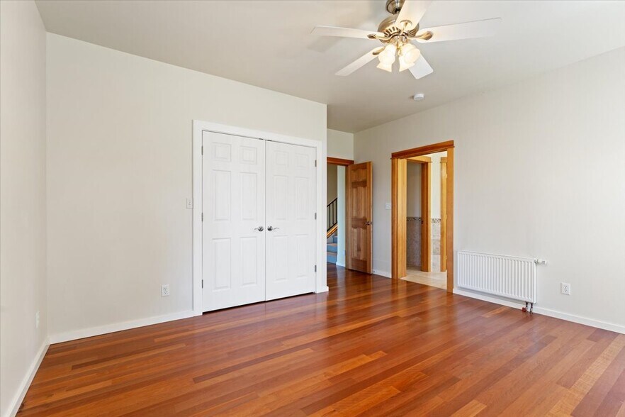 More Photos Of 829 2nd St, Mukilteo Office Residential For Sale