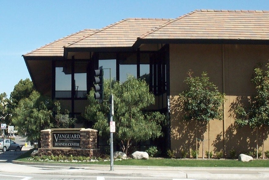 Primary Photo Of 2601 E Chapman Ave, Fullerton Office For Lease