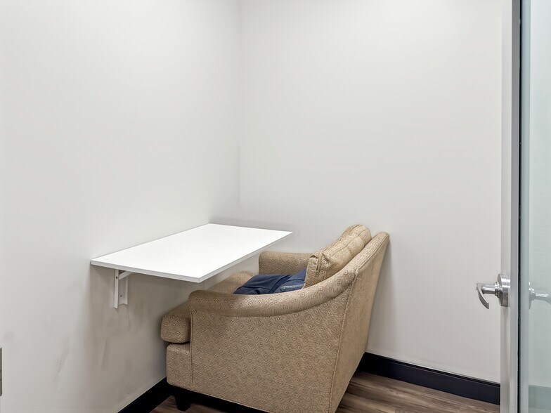 More Photos Of 4315 50th St NW, Washington Coworking Space