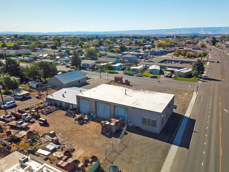 More Photos Of 512 F St SE, Quincy Manufacturing For Sale