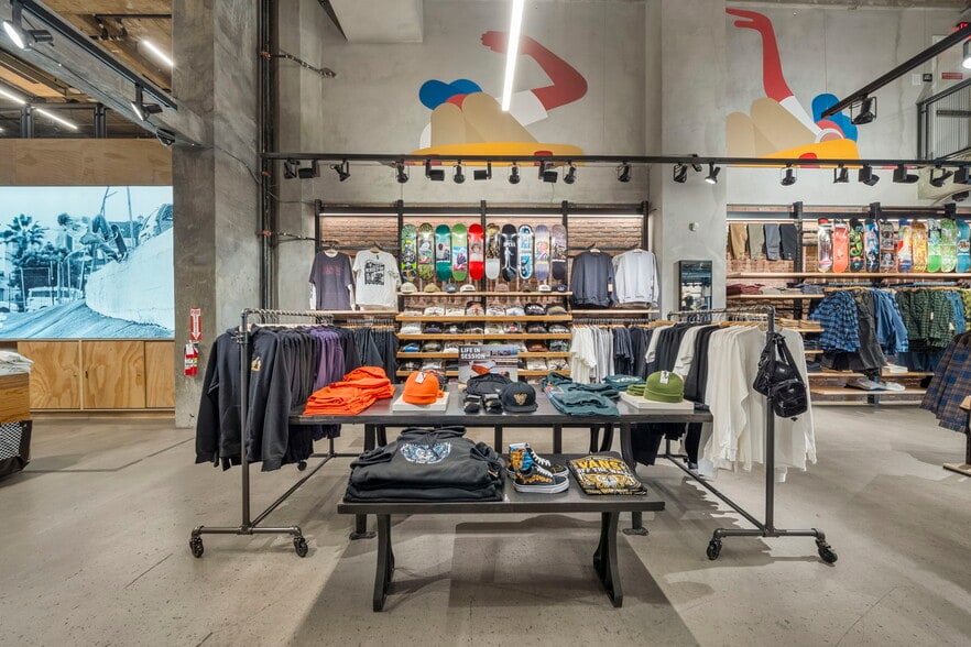 More Photos Of 808 S Broadway, Los Angeles Office For Lease