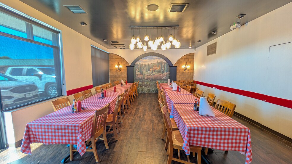 More Photos Of 2706-2730 N. Amidon Ave., Wichita Storefront Retail Office For Lease