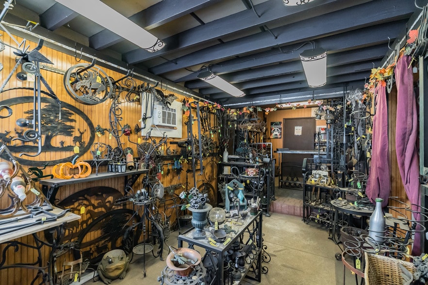 More Photos Of 2374 New Schuylkill Rd, Spring City Freestanding For Sale