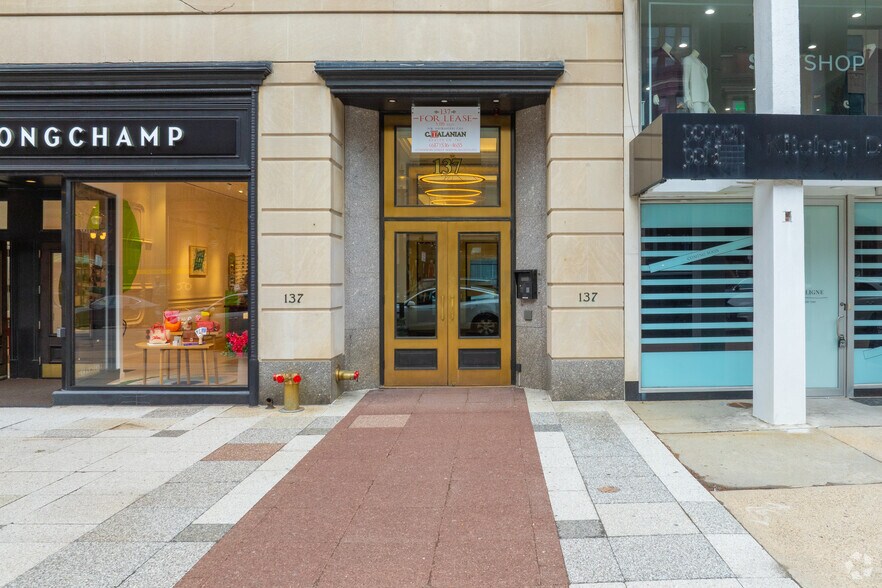 More Photos Of 137-141 Newbury St, Boston Office Residential For Lease