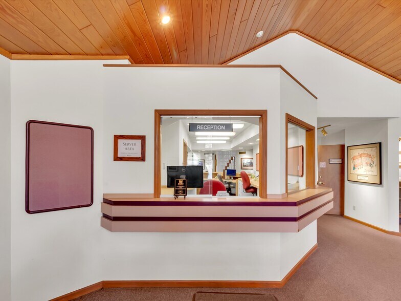 More Photos Of 540 Hospital Dr, Clyde Healthcare For Sale