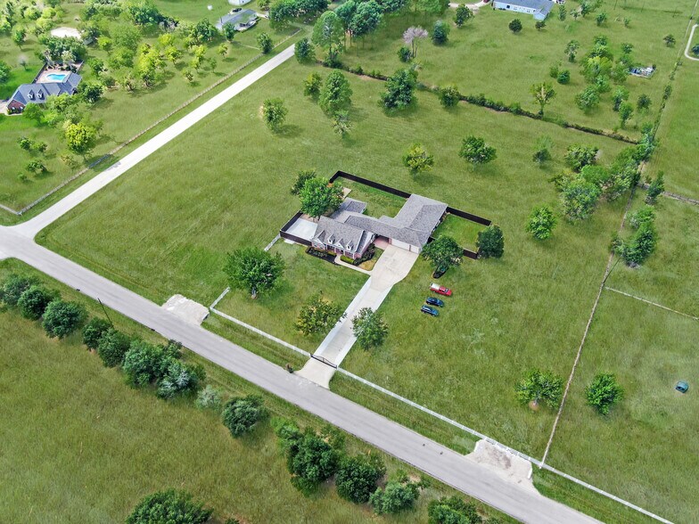 More Photos Of 30062 N Fulshear Dr, Fulshear Land For Lease