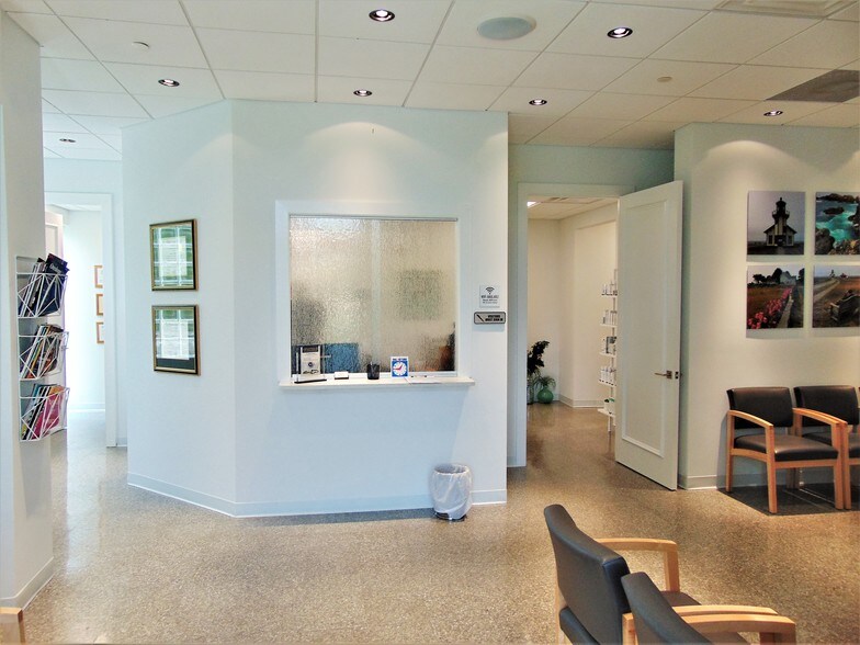 More Photos Of 226 Palm Ct, Delray Beach Medical For Sale
