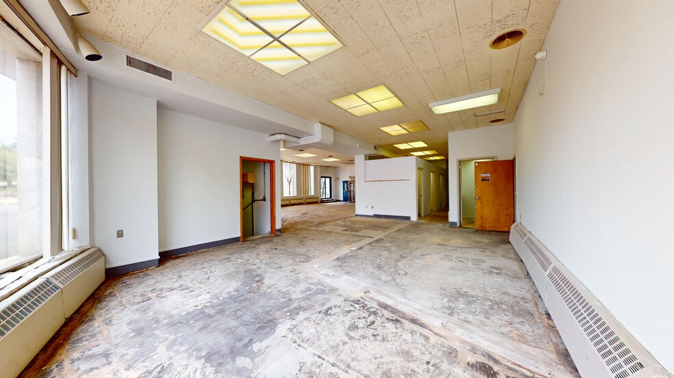 More Photos Of 152 Grant Ave, Vandergrift Storefront Retail Office For Lease