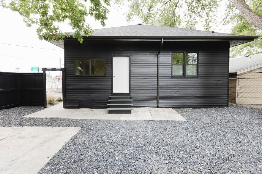 More Photos Of 126 W 900 S, Salt Lake City Flex For Lease