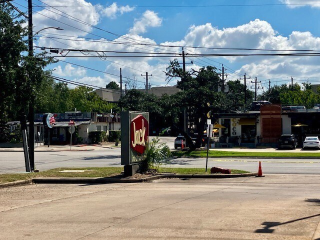 More Photos Of 3302 Richmond Ave, Houston Fast Food For Lease