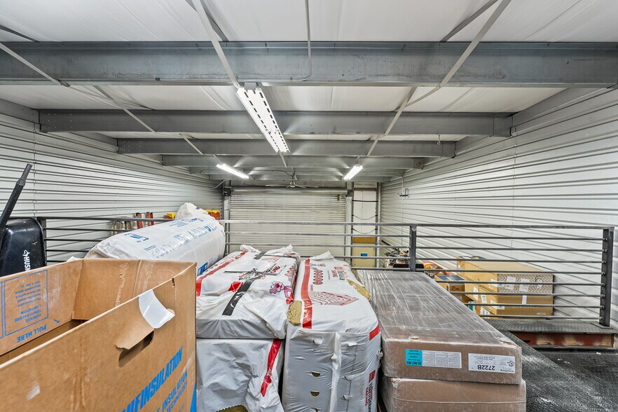 More Photos Of 9341 Commerce Center St, Highlands Ranch Warehouse For Sale