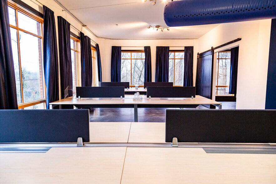 More Photos Of 319 Atlanta St SE, Marietta Office For Lease