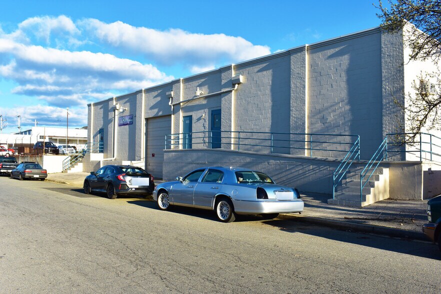More Photos Of 1840 Margaret Ave, Annapolis Warehouse For Lease