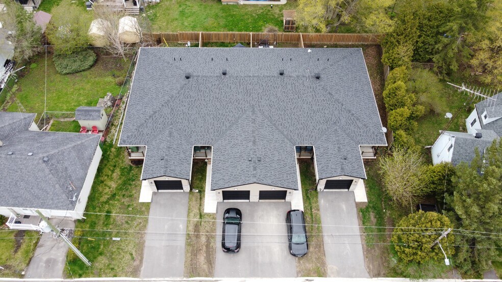 More Photos Of 32 David St, Spencerville Apartments For Sale