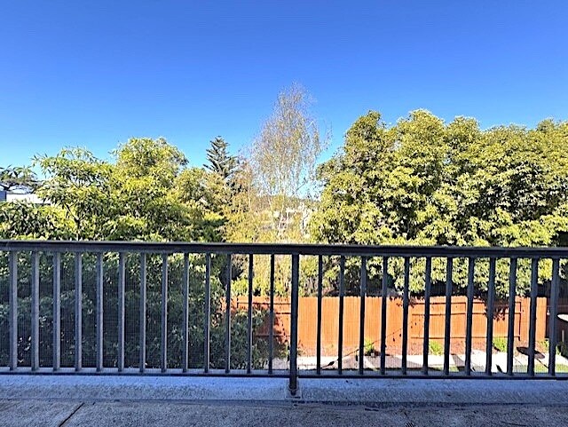 More Photos Of 1122 Clement St, San Francisco Storefront Retail Office For Lease