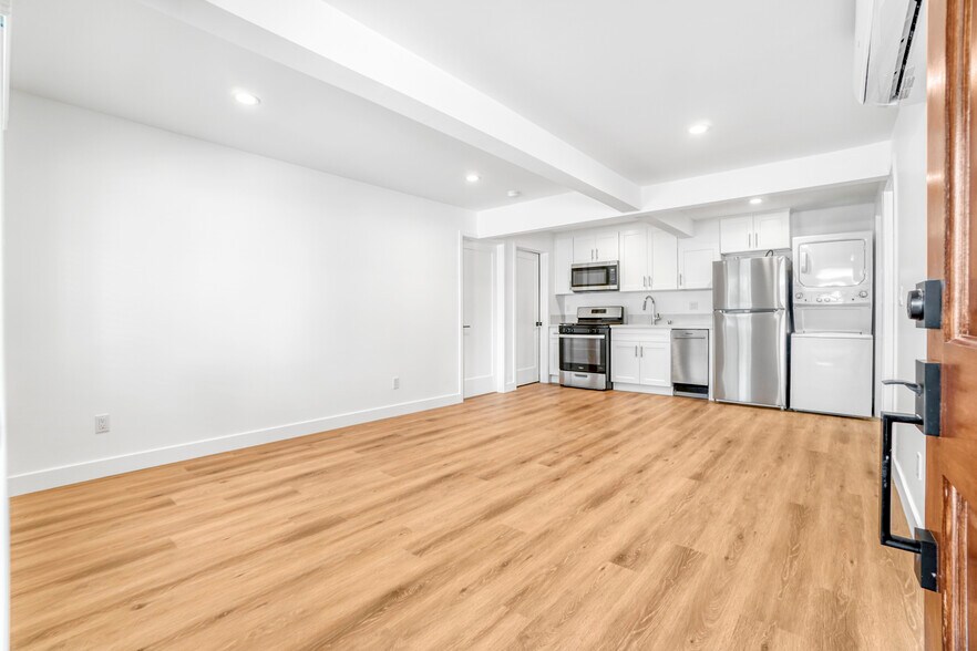 More Photos Of 221 Sheldon St, El Segundo Apartments For Sale