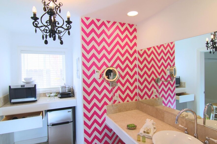 More Photos Of 41095 W Big Bear Blvd, Big Bear Lake Hotel For Sale