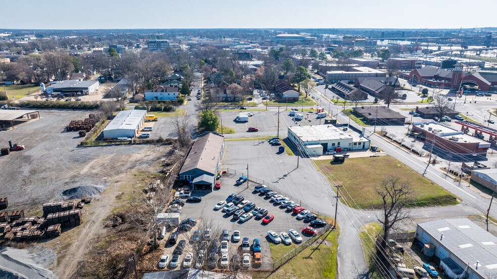 More Photos Of 425 Gum St, North Little Rock Auto Repair For Sale