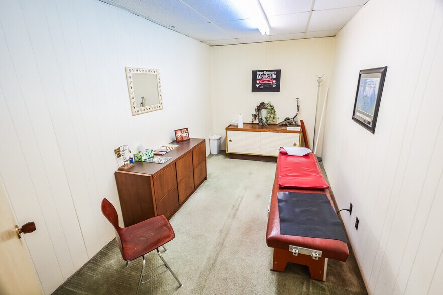 More Photos Of 3110 Gilmer Rd, Longview Office For Sale