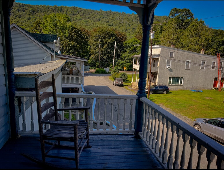 More Photos Of 7 Depot St, Long Eddy Hotel For Sale