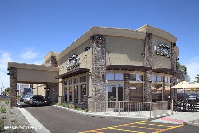 More Photos Of 800 NE Coronado Dr, Blue Springs Restaurant For Lease