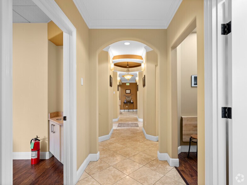 More Photos Of 652-670 E Santa Clara St, San Jose Medical For Sale