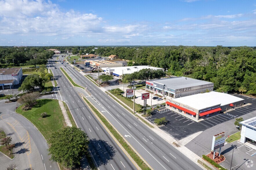 More Photos Of 80 Blanding Blvd, Orange Park Freestanding For Lease