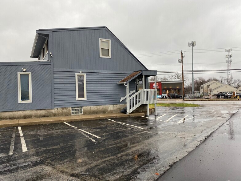 More Photos Of 3542 Springdale Rd, Cincinnati Medical For Sale