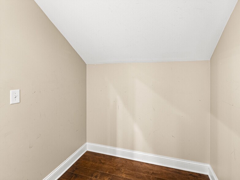 More Photos Of 14 Mimidis Ln, Swannanoa Office For Sale