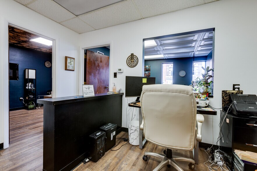 More Photos Of 745 E Warrington Ave, Pittsburgh Medical For Lease