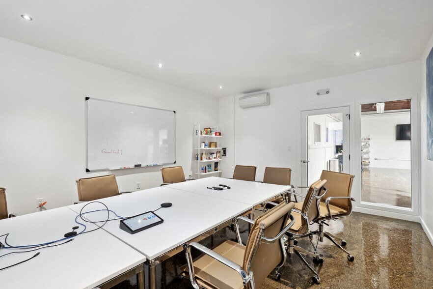 More Photos Of 1015 Howard Ave, San Mateo Service For Sale