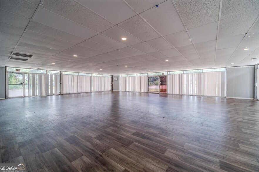 More Photos Of 2020 Buchanan Hwy, Cedartown Warehouse For Sale