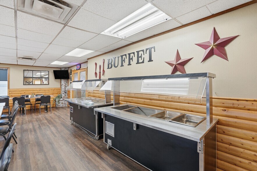 More Photos Of 1401 Laurel St, Whitewood Restaurant For Sale