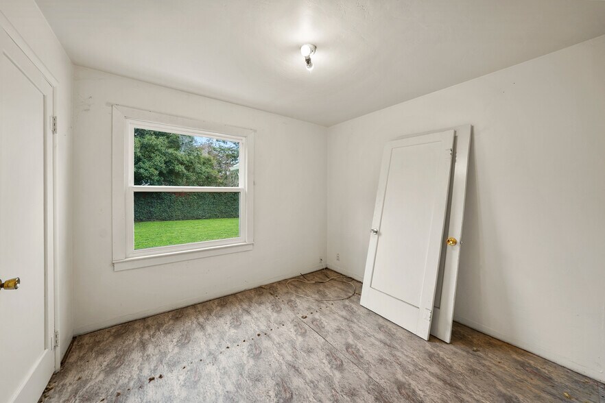 More Photos Of 1260 Plummer Ave, Grants Pass Land For Sale