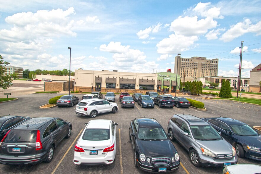 Primary Photo Of 3019 S Dirksen Pky, Springfield Restaurant For Sale