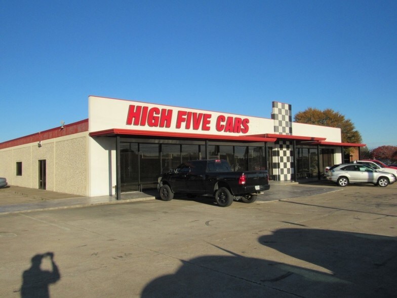 More Photos Of 9311 Lyndon B Johnson Fwy, Dallas General Retail For Sale