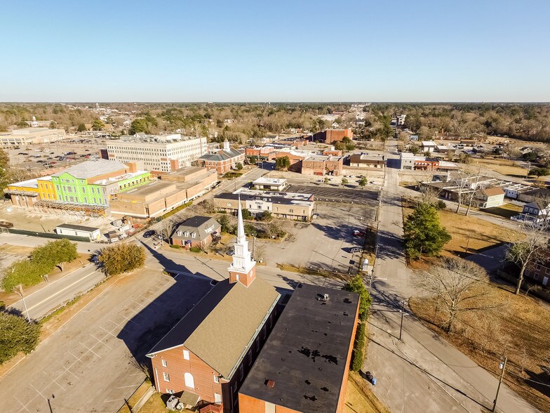 More Photos Of 112 Old Bridge St, Jacksonville Office For Sale