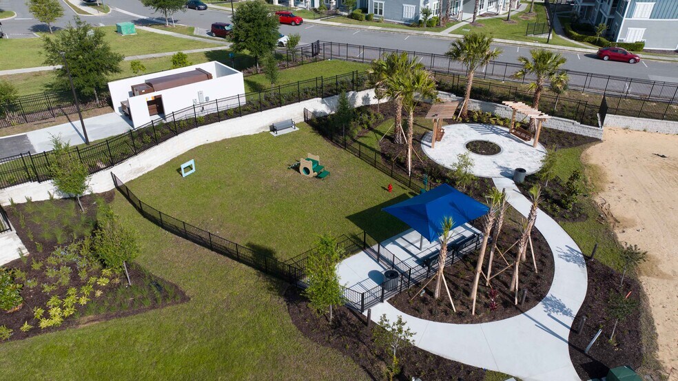 More Photos Of 183 Pegasus St, Davenport Apartments For Sale