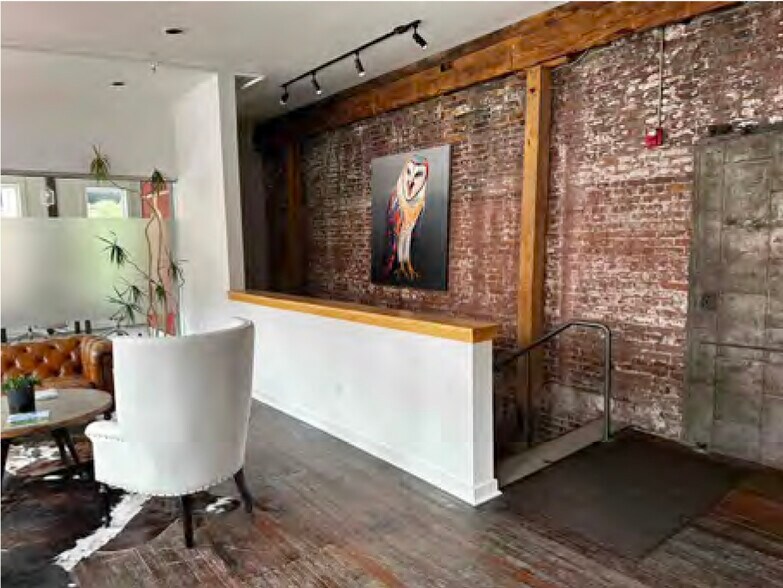 More Photos Of 210 Court Ave, Des Moines Office For Lease