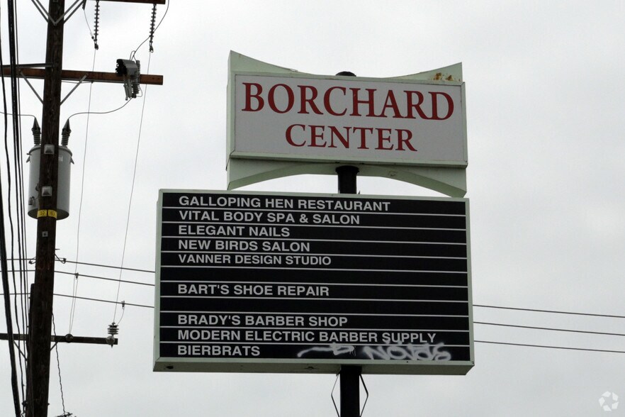 More Photos Of 305-325 S Borchard Dr, Ventura General Retail For Lease