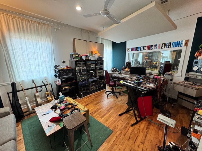 More Photos Of , Scottdale Specialty For Sale